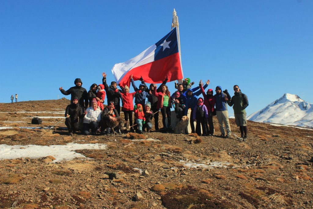 PAG 14 grupo en la bandera