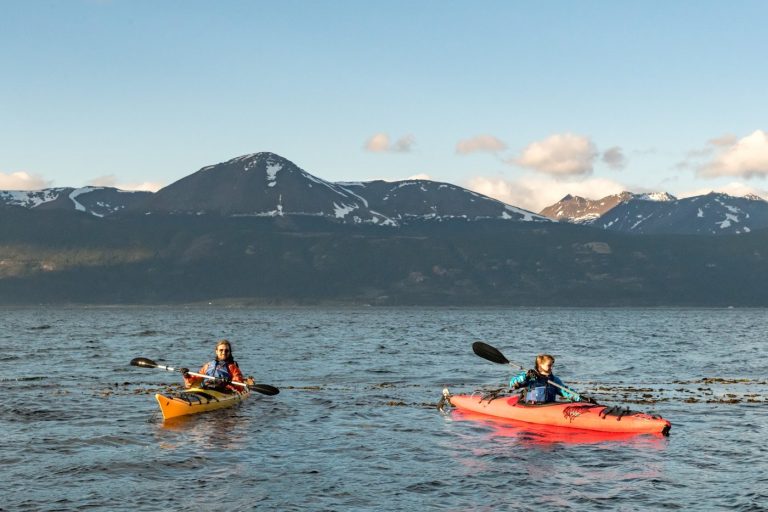 Kayak: la ruta de los antiguos canoeros